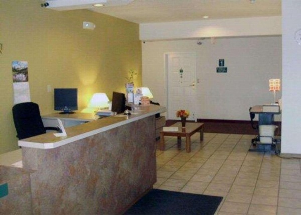 Rodeway Inn Salina image 5